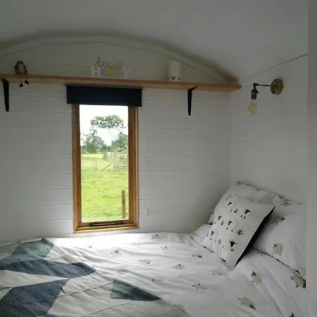 Sunny Mount Shepherd'S Hut Long Marton Exterior photo